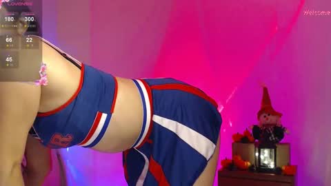 Snapshot of leonora_luxry_ chatting on October 5, 2025, 10:29 pm My name is Leonora Pleasures to see you Follow me here and instagram online show from October 5, 2025, 10:29 pm