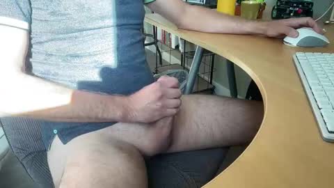 Snapshot of leukurrt chatting on September 23, 2025, 8:17 am leukurrt online show from September 23, 2025, 8:17 am