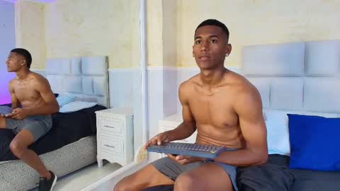 Snapshot of lexianddeker chatting on October 3, 2025, 5:21 pm Lexi  Derek online show from October 3, 2025, 5:21 pm