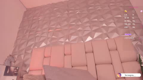 Snapshot of lexiee_grey_ chatting on January 28, 2025, 3:14 pm Lexie  online show from January 28, 2025, 3:14 pm
