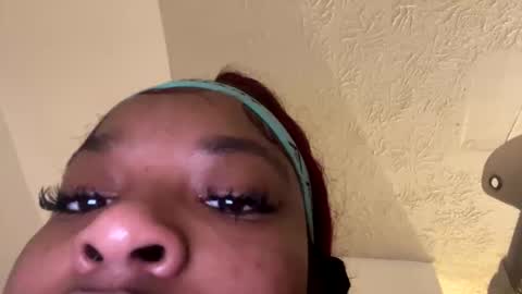 Snapshot of lexxiibo chatting on February 13, 2025, 6:16 pm lexxiibo online show from February 13, 2025, 6:16 pm