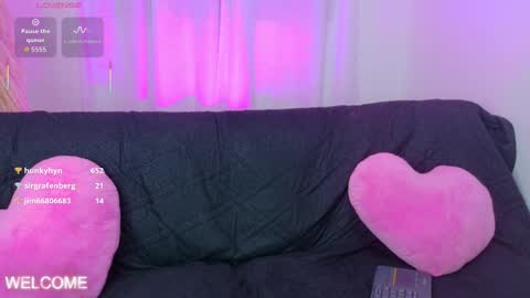 Snapshot of leydystone chatting on September 10, 2025, 4:18 pm Leydy Stone online show from September 10, 2025, 4:18 pm