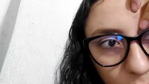 Snapshot of liaa_cute_ chatting on December 17, 2024, 5:29 am   lia  online show from December 17, 2024, 5:29 am