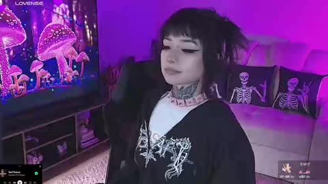 Snapshot of liaa_rodriguezz chatting on February 13, 2025, 4:50 pm Liaa online show from February 13, 2025, 4:50 pm