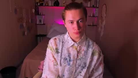 Snapshot of liam_crown chatting on November 13, 2025, 11:20 am Liam online show from November 13, 2025, 11:20 am