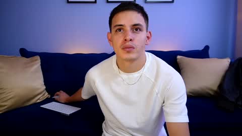Snapshot of liam_enzho chatting on January 19, 2025, 4:14 pm Liam online show from January 19, 2025, 4:14 pm