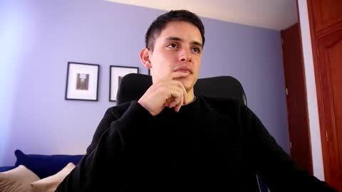 Snapshot of liam_enzho chatting on February 14, 2025, 3:26 pm Liam online show from February 14, 2025, 3:26 pm