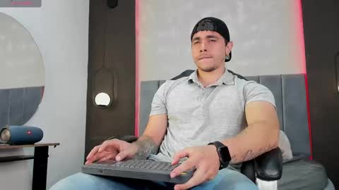 Snapshot of liam_walk chatting on September 26, 2025, 8:13 pm Liam online show from September 26, 2025, 8:13 pm