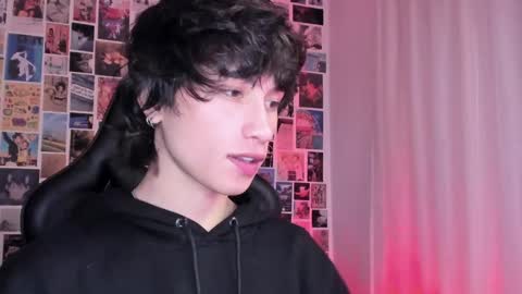 Liam online show from January 14, 2025, 3:32 am