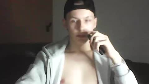 Snapshot of liamkarstag chatting on October 27, 2025, 5:39 pm Liam online show from October 27, 2025, 5:39 pm