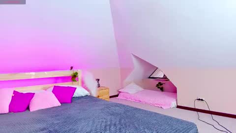 Snapshot of liann_stark chatting on October 19, 2025, 6:36 am Lian online show from October 19, 2025, 6:36 am
