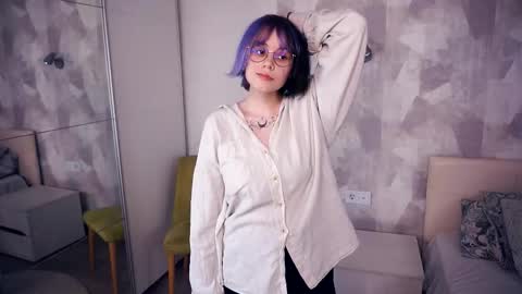 Snapshot of libbygrinvalsky chatting on November 4, 2025, 6:51 pm Judith online show from November 4, 2025, 6:51 pm