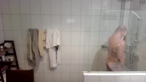 Snapshot of libertarians1972 chatting on October 19, 2025, 3:45 pm Cockcentric online show from October 19, 2025, 3:45 pm