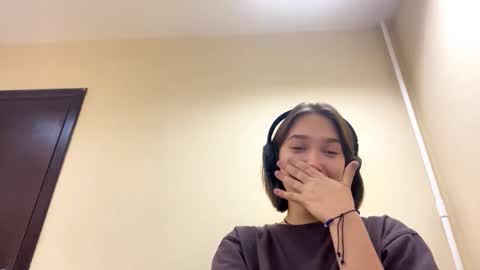 Snapshot of ligiabereda chatting on October 28, 2025, 2:53 pm Bella online show from October 28, 2025, 2:53 pm