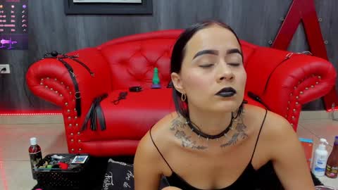 Nini - online show from January 14, 2025, 3:36 pm