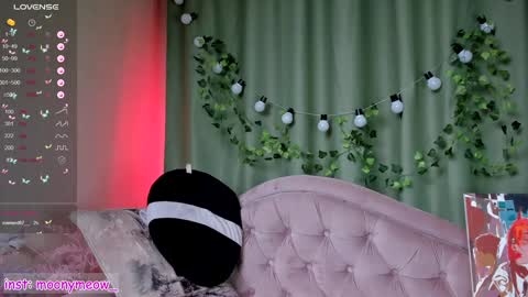 Snapshot of lika_moon chatting on January 25, 2025, 4:45 am Lika online show from January 25, 2025, 4:45 am