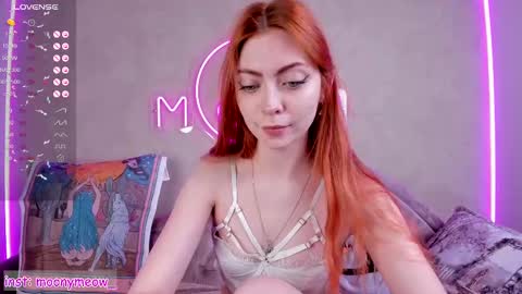 Snapshot of lika_moon chatting on March 5, 2025, 5:07 am Lika online show from March 5, 2025, 5:07 am