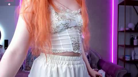 Snapshot of lika_moon chatting on October 31, 2025, 5:14 pm Lika online show from October 31, 2025, 5:14 pm