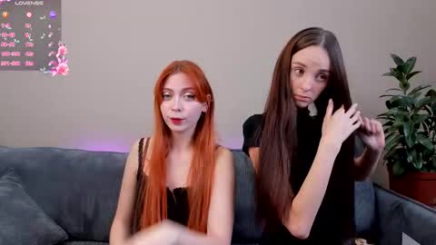 Snapshot of lika_moon chatting on November 7, 2025, 4:51 pm Lika online show from November 7, 2025, 4:51 pm