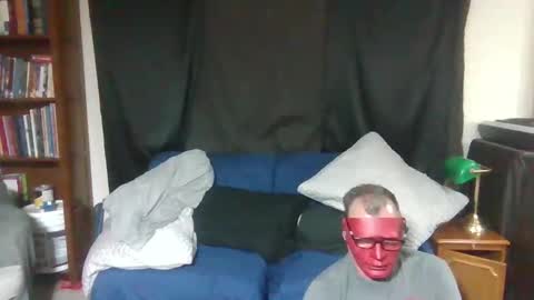 Snapshot of likerightnow chatting on October 1, 2025, 8:42 am likerightnow online show from October 1, 2025, 8:42 am