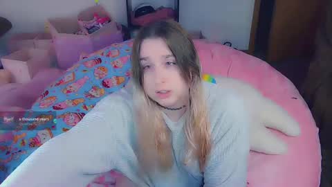 Snapshot of lil_alison_heart chatting on February 12, 2025, 2:43 pm Lil Alison Heart online show from February 12, 2025, 2:43 pm