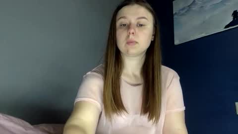 Snapshot of lilae37yis chatting on September 30, 2025, 8:30 am Lily online show from September 30, 2025, 8:30 am