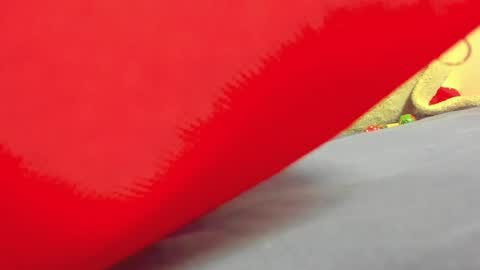 Dove online show from December 3, 2024, 3:33 pm