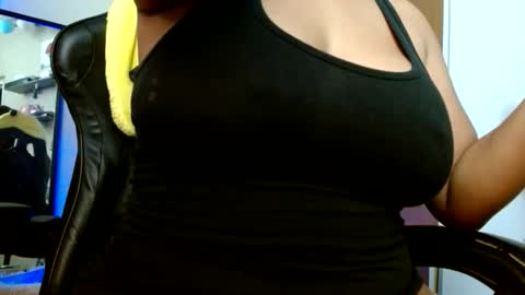lilcutekitty_ online show from November 17, 2025, 1:39 pm