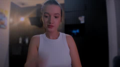 Snapshot of lililaluna chatting on January 27, 2025, 5:58 pm             ...  online show from January 27, 2025, 5:58 pm