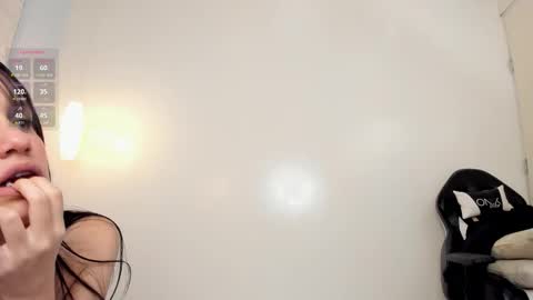 Snapshot of lilily_lv chatting on September 27, 2025, 12:26 am Lilly online show from September 27, 2025, 12:26 am