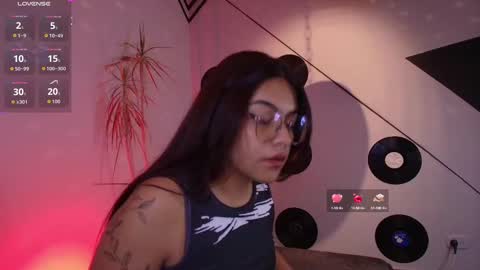 Snapshot of lilith_black_1 chatting on October 2, 2025, 11:17 am Lilith and Khloe online show from October 2, 2025, 11:17 am