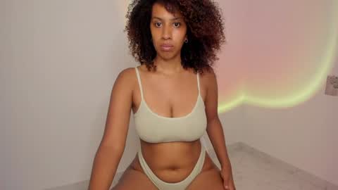 Snapshot of lilith_vision chatting on January 12, 2025, 11:58 pm Alejandra  online show from January 12, 2025, 11:58 pm
