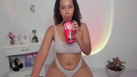 Snapshot of lilith_vision chatting on February 9, 2025, 10:43 pm Alejandra  online show from February 9, 2025, 10:43 pm