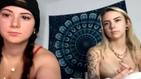 Snapshot of lillstephanie chatting on October 21, 2025, 4:13 am lillstephanie online show from October 21, 2025, 4:13 am