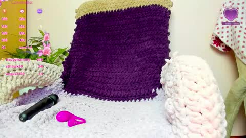 Snapshot of lily__love chatting on September 17, 2025, 9:33 am LILY online show from September 17, 2025, 9:33 am