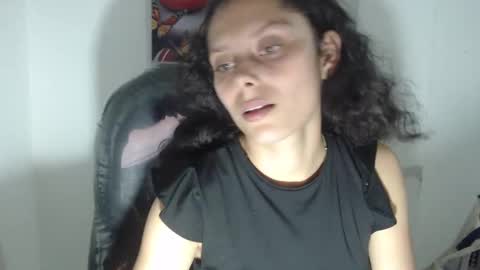 Snapshot of lily_jone chatting on October 2, 2025, 7:21 pm LILY online show from October 2, 2025, 7:21 pm