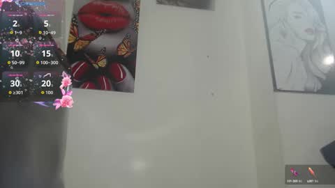 Snapshot of lily_jone chatting on October 14, 2025, 3:46 pm LILY online show from October 14, 2025, 3:46 pm