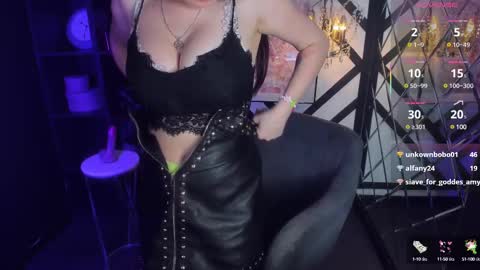 Snapshot of lily_moonlight chatting on March 11, 2025, 4:51 pm Lily online show from March 11, 2025, 4:51 pm