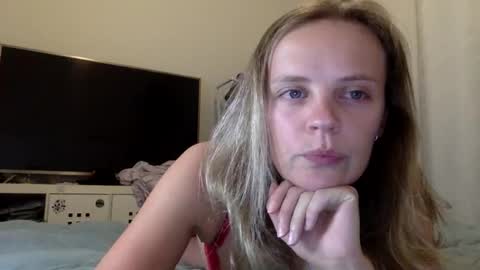 Lily online show from February 20, 2025, 9:55 am