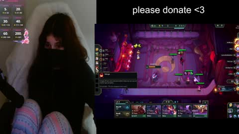 Snapshot of lilythrone chatting on January 30, 2025, 4:02 pm Lily Rone online show from January 30, 2025, 4:02 pm