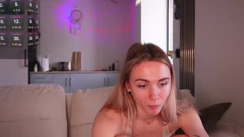 Snapshot of limy_sweet chatting on February 6, 2025, 11:32 am limy_sweet online show from February 6, 2025, 11:32 am