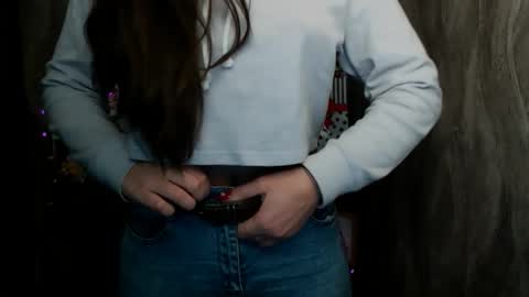 Snapshot of linda_s_ chatting on November 13, 2025, 11:09 am Linda online show from November 13, 2025, 11:09 am