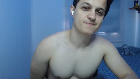 Snapshot of lioncluess chatting on October 19, 2025, 3:34 pm Lion Cluess online show from October 19, 2025, 3:34 pm