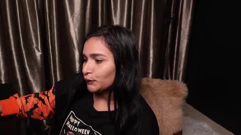 Snapshot of lireesa chatting on December 2, 2024, 7:25 am Lire online show from December 2, 2024, 7:25 am