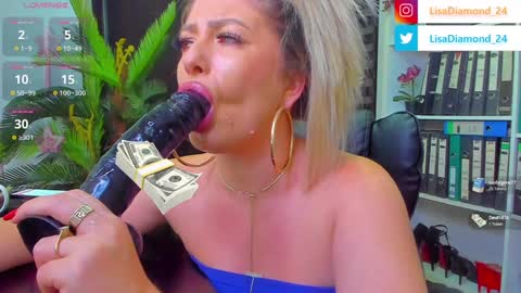 Snapshot of lisa2018 chatting on January 7, 2025, 3:14 am lisa online show from January 7, 2025, 3:14 am