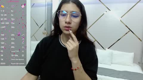 Snapshot of lita_rogers chatting on December 17, 2024, 1:27 pm Lita online show from December 17, 2024, 1:27 pm