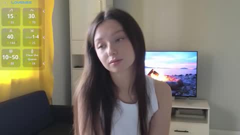 Snapshot of little_flower2 chatting on September 28, 2025, 10:31 am Eva online show from September 28, 2025, 10:31 am