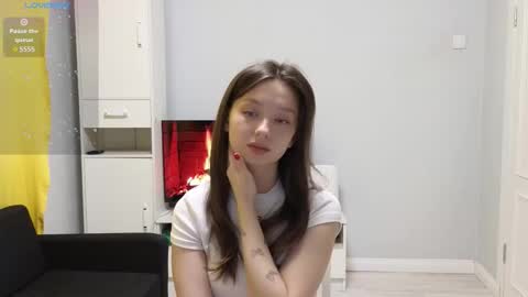 Snapshot of little_flower2 chatting on October 11, 2025, 2:04 pm Eva online show from October 11, 2025, 2:04 pm