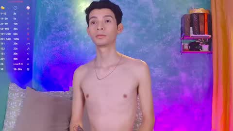 Snapshot of little_twiink chatting on November 4, 2025, 3:16 am Juan Ferrer online show from November 4, 2025, 3:16 am