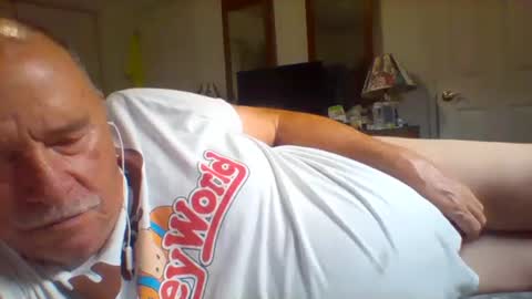 Snapshot of littlekenny1951 chatting on October 15, 2025, 6:30 pm littlekenny1951 online show from October 15, 2025, 6:30 pm